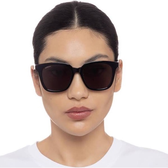 Gucci Accessories - GUCCI SUNGLASSES LADIES.